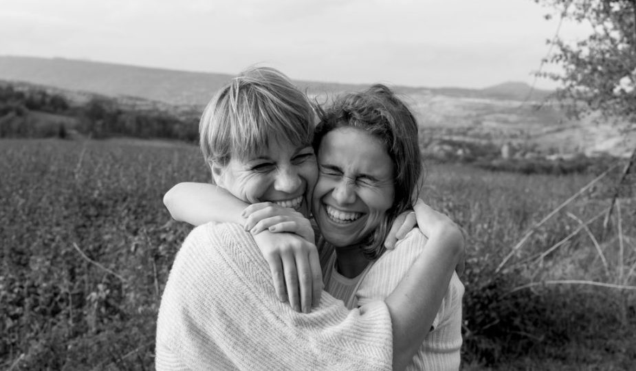 Photographe Les Petits Gones Lyon mère fille famille fratrie adulte